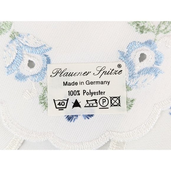 White Floral Table Linens Set of 4 Embroidered Spring Flowers Springtime Runner - Picture 8 of 10